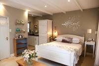 The Birdhouse - B&B Cape Town