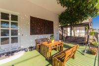 Estudio con terraza