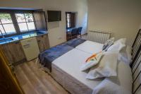 Deluxe Double Room with Shower