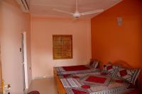 Dreibettzimmer mit Balkon