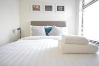 B&B Stoke-on-Trent - Lexicon House - 4 bedrooms 3 bathrooms - Bed and Breakfast Stoke-on-Trent