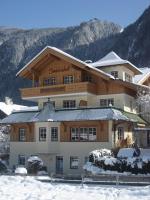 Apart Boutiquehotel SONNENHOF - Bed and Breakfast Mayrhofen