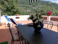 FG Apartment, Mare e Monti, 70 sqm, 2 bedrooms, 1 bathroom, surrounded by greenery, with free parking and WiFi Conveniently located near the highway - B&B