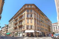 Lovely large familial apartment in central Nice, ten minutes walk to the beach! - Chambres d'hôtes Nice