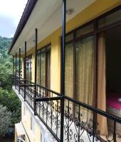 Habitación Triple con vistas a la montaña