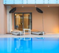 Suite con Piscina in Comune 