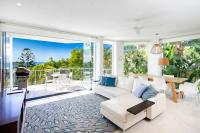 Little Cove Apt, Spectacular View, Pool - Bed and Breakfast