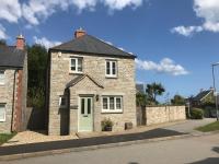 Starfish Cottage- private beach access- dog friendly - B&B