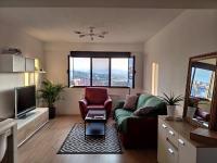 Apartamento LOS VEGA- parking privado - Bed and Breakfast Oviedo