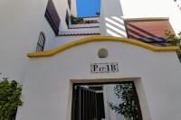 Stylish 2-Bed Duplex Townhouse, Full Kitchen, Access to Three Pools, Minutes from Puerto Banus, by "La Buena Vida Holiday Homes" - B&B Marbella