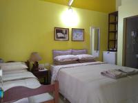 Camera Matrimoniale con Letto Supplementare