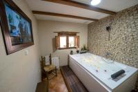 Cottage with Hydromassage (4 Adults)