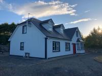 Modern Six Bedroom House Westport - Bed and Breakfast
