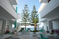 Apartment with Side Sea View