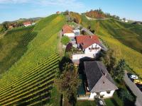 Familienweingut Oberer Germuth - Bed and Breakfast