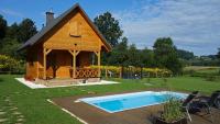 Domek Skowronek z basenem - B&B