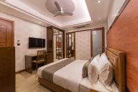 Super Deluxe Double with Balcony (Free Return Airport Transfer)