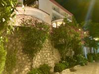 Villa Dinastija - B&B