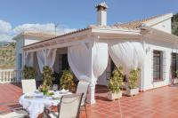 B&B Sayalonga - Fuentezuelas Pool Villa - Bed and Breakfast Sayalonga