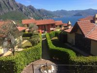 Irina’s house with view on like and swimming pool - Chambres d’hôtes