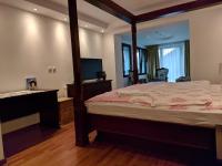 Apartments & Restaurant ABAS - B&B Plav