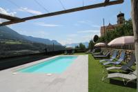 Der Bognerhof - Ferienwohnungen mit beheiztem Salzwasserpool in Riffian bei Meran - B&B Rifiano