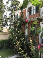 Bed & Roses Meni - B&B La Morra