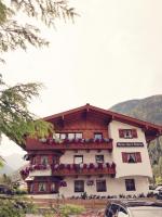 B&B Pertisau - Apparthaus Alpina - Bed and Breakfast Pertisau