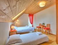 Habitación Cuádruple con vistas a la montaña