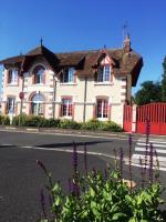 kerwatt - Grande et belle maison de ville avec jardin, proche centre et mer - Chambres d'hôtes Cabourg