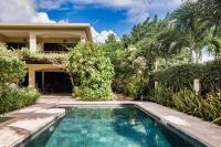 Villa Vakoa - Tranquil Villa With Lush Gardens - B&B