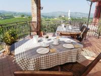 Poggio dei Farinetti - Chambres d’hôtes Diano d'Alba