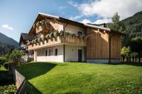 B&B San Lorenzo di Sebato - Chalet Dolomit - Bed and Breakfast San Lorenzo di Sebato