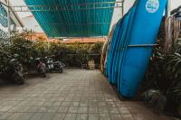 Big Brother Surf Inn - B&B Canggu