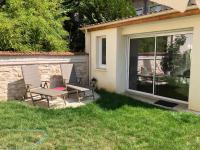 studio maisonnette avec jardin, Nancy Thermal, Artem - B&B Nancy