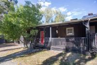 Chum Creek Hut - B&B