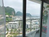 BunHomestay SPACIOUS 4 Bedroom CITY&SEA View 1 min walk to SEA - Chambres d'hôtes Hạ Long