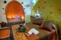 Cave Suite with Jacuzzi