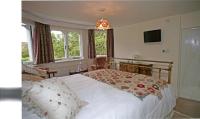 B&B Esher - West End Lodge - Bed and Breakfast Esher