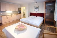 Studio (2 Adults)