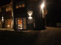 Hostería Bajo Cero - Bed and Breakfast Villa La Angostura