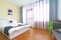 Deluxe Double Room with Side Sea View