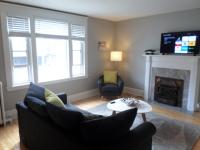 B&B Ottawa - Beautiful, Clean, Quiet 2 BR-In Downtown Ottawa. Parking, WIFI and Netflix Included - Bed and Breakfast Ottawa