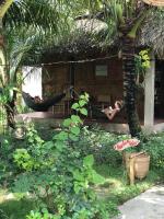 Bungalow with Garden View