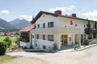 B&B Oberstdorf - Ferienwohnungen Alpentraum - Landhaus Gutermann - Bed and Breakfast Oberstdorf