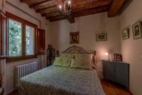 Appartamento con 2 Camere da Letto e Vista Piscina