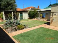 Champion Bay Apartments - Bed and Breakfast
