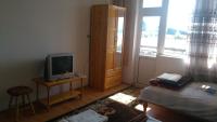 Basic Triple Room with Shared Bathroom