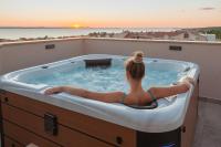Apartments Luana with private jacuzzi - Ferienwohnung Zadar