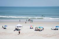 DIRECT OCEANFRONT NO-DRIVE BEACH CONDO - B&B Daytona Beach